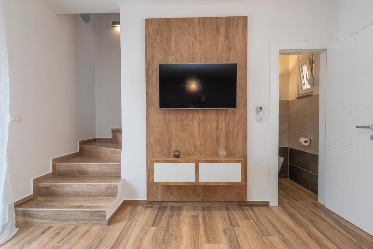 Luxury Apartments - La Vir 1 & 2 Kültér fotó